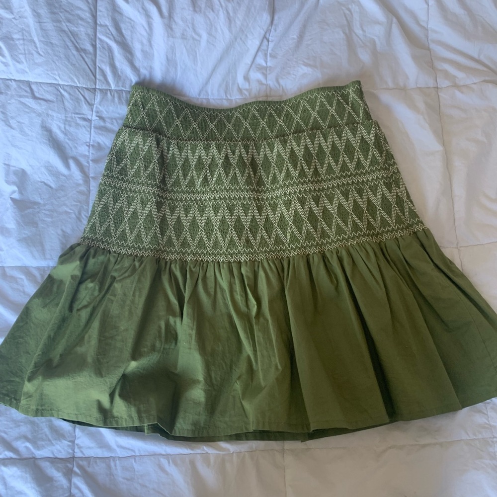 Maeve by Anthropologie size M green and white stitching smocked top.